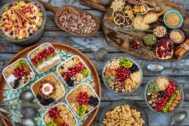 Baklagilli ve kurutulmuş meyveli kül tatlısı. 