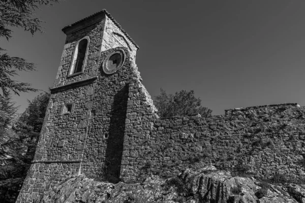 Αρχαία Εκκλησία Που Βρίσκεται Στο Λόφο Που Χρονολογείται Από Δέκατο — Φωτογραφία Αρχείου