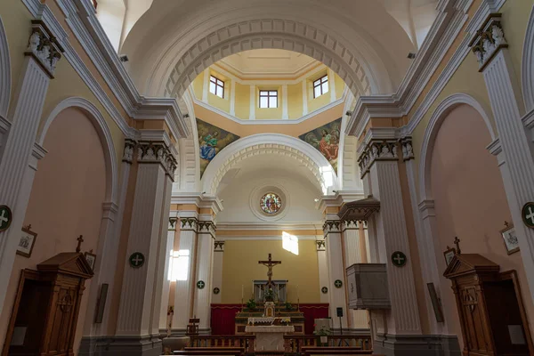 卡洛维里卡斯蒂里昂 伊塞里尼亚 莫利斯 San Nicola Bari教区教堂 — 图库照片