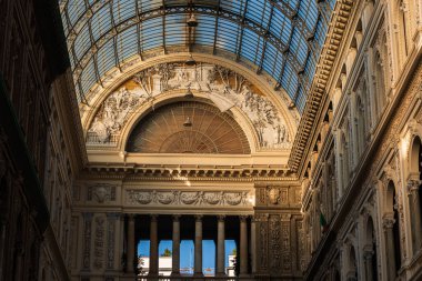 Galleria Umberto I 1887 ve 1890 yılları arasında Napoli 'de inşa edilmiş bir alışveriş galerisidir. 1884 'teki kolera salgını sırasındaki cömert varlığının anısına I. Umberto' ya ithaf edilmiştir..