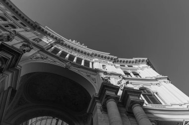 Galleria Umberto I 1887 ve 1890 yılları arasında Napoli 'de inşa edilmiş bir alışveriş galerisidir. 1884 'teki kolera salgını sırasındaki cömert varlığının anısına I. Umberto' ya ithaf edilmiştir..