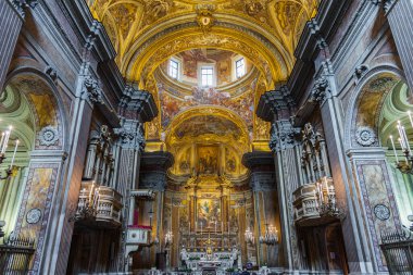 San Ferdinando Kilisesi Napoli 'de Piazza Trieste ve Trento' da bulunan tarihi bir kilisedir..