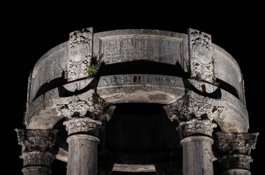 Isernia, Molise, İtalya. Birinci Dünya Savaşı 'nın kaybedilen anıtı.