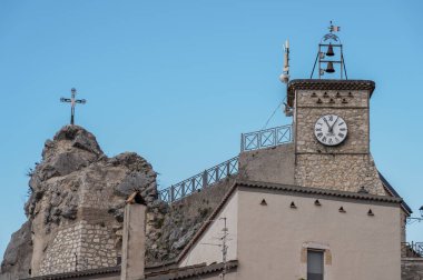 Roccasicura (La Rocca in Molise) is an Italian town of 484 inhabitants in the province of Isernia in Molise