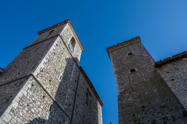 Kilise köyün merkezinde yer almaktadır ve 14. yüzyıla dayanmaktadır. 1780 'de restore edildi ve Nicola d' Alena anısına San Nicola di Bari 'ye ithaf edildi..