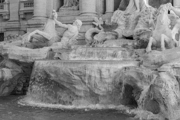 Фонтан Треви Является Крупнейшим Известных Фонтанов Рима Появившийся 1732 Году — стоковое фото