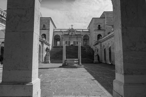 Opatství Montecassino Benediktinský Klášter Nachází Vrcholu Montecassino Lazio Nejstarší Klášter — Stock fotografie