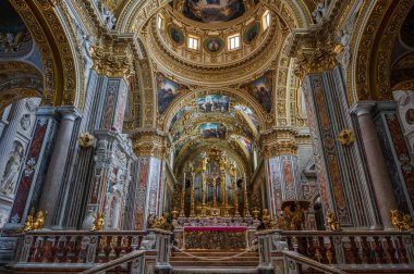 Montecassino Manastırı, Lazio 'da Montecassino' nun tepesinde yer alan bir Benedictine manastırıdır. Santa Scolastica manastırı ile birlikte İtalya 'nın en eski manastırıdır..