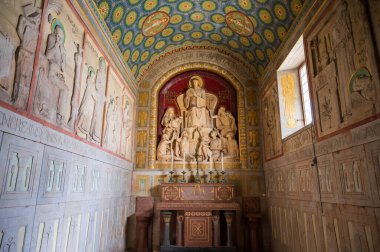 Montecassino Manastırı, Lazio 'da Montecassino' nun tepesinde yer alan bir Benedictine manastırıdır. Santa Scolastica manastırı ile birlikte İtalya 'nın en eski manastırıdır..