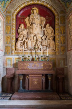 Montecassino Manastırı, Lazio 'da Montecassino' nun tepesinde yer alan bir Benedictine manastırıdır. Santa Scolastica manastırı ile birlikte İtalya 'nın en eski manastırıdır..