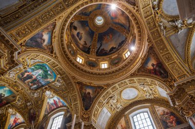 Montecassino Manastırı, Lazio 'da Montecassino' nun tepesinde yer alan bir Benedictine manastırıdır. Santa Scolastica manastırı ile birlikte İtalya 'nın en eski manastırıdır..