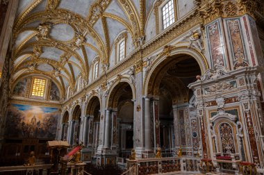 Montecassino Manastırı, Lazio 'da Montecassino' nun tepesinde yer alan bir Benedictine manastırıdır. Santa Scolastica manastırı ile birlikte İtalya 'nın en eski manastırıdır..