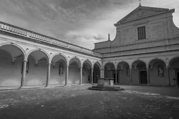 Opactwo Montecassino Jest Klasztorem Benedyktynów Położonym Szczycie Montecassino Lacjum Jest — Zdjęcie stockowe