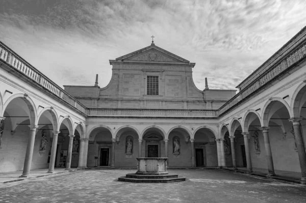 Opatství Montecassino Benediktinský Klášter Nachází Vrcholu Montecassino Lazio Nejstarší Klášter — Stock fotografie