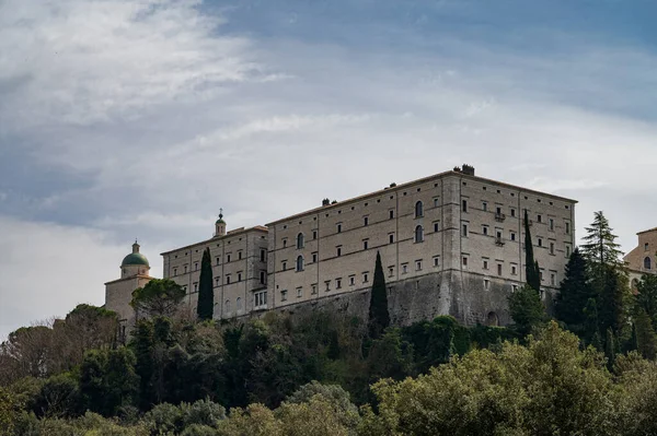 Die Abtei Von Montecassino Ist Ein Benediktinerkloster Auf Dem Gipfel — Stockfoto