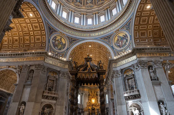 Католицька Базиліка Розташована Площі Святого Петра Ватикані Шедевр Італійського Мистецтва — стокове фото