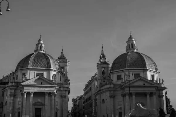 Tvillingkyrkor Piazza Del Popolo Santa Maria Montesanto Eller Chiesa Degli — Stockfoto