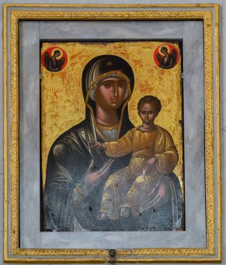 Isernia, Molise. Havari Aziz Petrus Katedrali, Isernia şehrinin en önemli Katolik binasıdır..