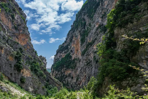 stock image The Fara San Martino-Palombaro nature reserve is a protected natural area of 4202 ha, established in 1983, located in the municipalities of Fara San Martino and Palombaro, in the province of Chieti