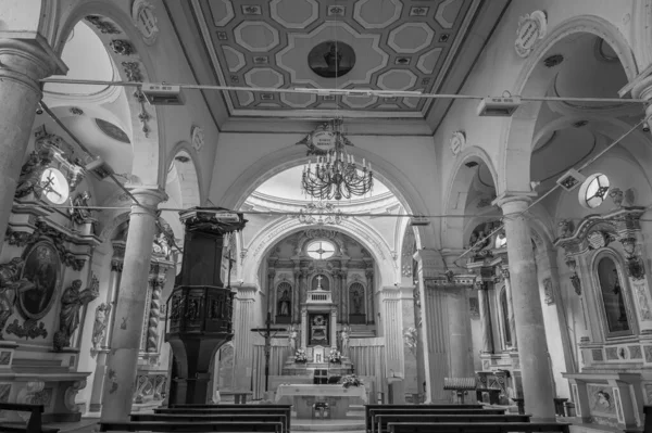 Farní Kostel Dětského Ježíše Nebo Svatého Mikuláše Klementa Nachází Náměstí — Stock fotografie