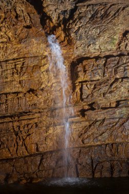 Stiffe mağaraları, San Demetrio ne 'Vestini belediyesinin Stiffe yakınlarındaki Sirente-Velino doğal parkında yer alan bir karst mağara kompleksidir.