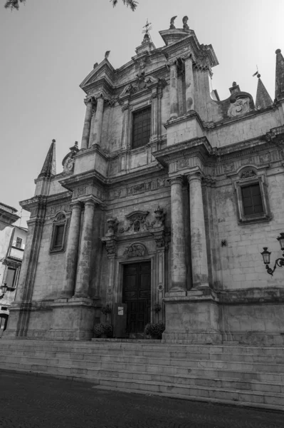 教堂和医院于1320年由Compenitenti的非宗教兄弟会创建 这个建筑是在一些神圣的先存的基础上叠加起来的 比如一篇献给圣母玛利亚的演讲 — 图库照片