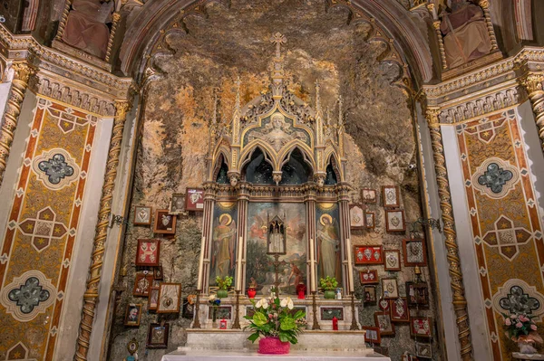 Ιερό Της Παναγίας Del Lago Dell Annunziata Είναι Μια Μικρή — Φωτογραφία Αρχείου