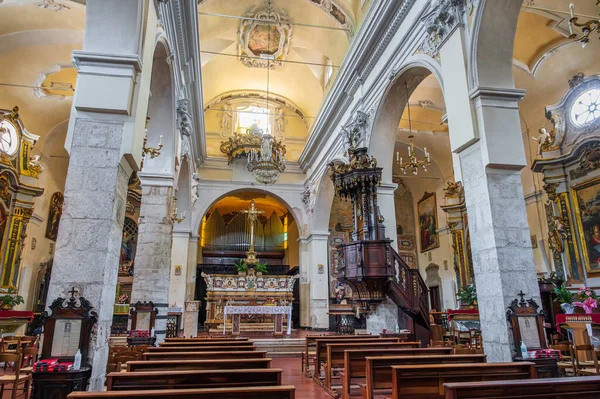 圣玛丽亚德拉山谷教区教堂 Parish Church Santa Maria Della Valle 也被称为Dell Assunta 是斯坎诺的主要教堂 — 图库照片