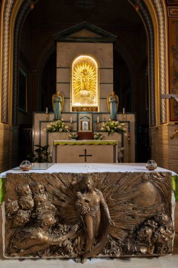 Madonna dello Splendore tapınağı Giulianova 'da bir tarikat binasıdır, manastır, mucizevi çeşme ve Görkemli Sanat Müzesi ve 