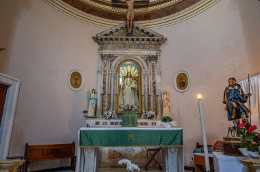 San Rocco Kilisesi (Madonna del Carmine olarak da bilinir) Scanno 'da bulunmaktadır. Ayrıca Madonna del Carmine olarak da adlandırılır, çünkü 1784 'ten beri aynı isimli bir kardeşliğin merkezi olmuştur.