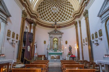 San Rocco Kilisesi (Madonna del Carmine olarak da bilinir) Scanno 'da bulunmaktadır. Ayrıca Madonna del Carmine olarak da adlandırılır, çünkü 1784 'ten beri aynı isimli bir kardeşliğin merkezi olmuştur.