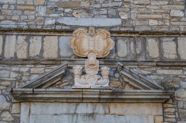 Çok basit bir kilise, ortaçağ kökenli ama 18. yüzyılda yeniden biçimlendirilmiş. 1083 yılında San Nicola Kilisesi 'nden önceki Giovanni' ye Sangro Gualtiero Borrello Kontu tarafından atandı..