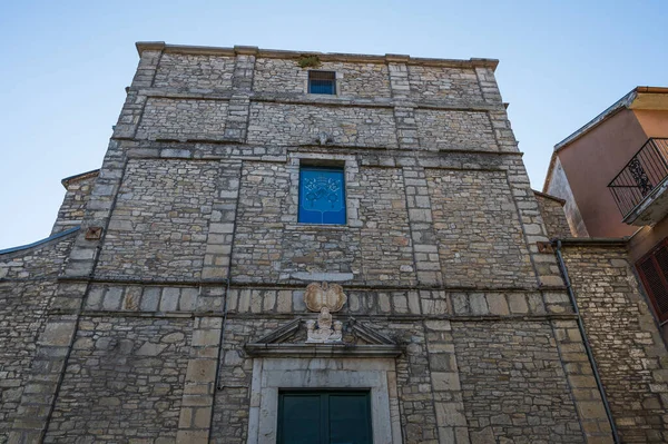 stock image Very simple church, of medieval origin but remodeled in the eighteenth century. In 1083 it was assigned by the Count of Sangro Gualtiero Borrello to Giovanni, prior of the church of San Nicola.