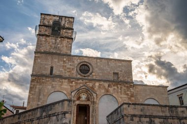 Kilise 13. yüzyılda inşa edildi. 1902 'de ulusal bir anıt ilan edildi. İkinci Dünya Savaşı sırasında savaş olayları büyük hasara yol açtı..
