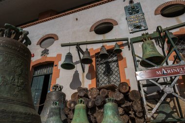 The Pontifical Bell Foundry Marinelli, Agnone merkezli bir İtalyan metalurji şirketidir..