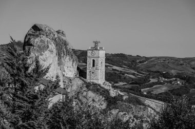 Bu isim büyük bir kireçtaşı oluşumu olan 