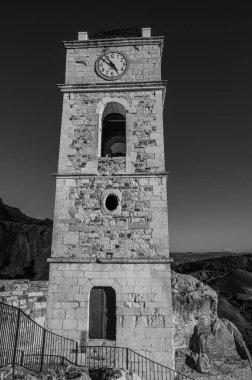 Kilise Sant 'Antonio Abate' ye adanmıştır ve yüzyıla dayanır. XVIII.