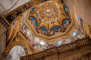 The Basilica of the Holy House is one of the main places of veneration of Mary and one of the most important and visited Marian shrines of the Catholic Church. It is located in Loreto.