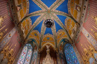 The Basilica of the Holy House is one of the main places of veneration of Mary and one of the most important and visited Marian shrines of the Catholic Church. It is located in Loreto.
