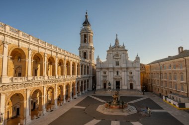 The Basilica of the Holy House is one of the main places of veneration of Mary and one of the most important and visited Marian shrines of the Catholic Church. It is located in Loreto.