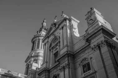 The Basilica of the Holy House is one of the main places of veneration of Mary and one of the most important and visited Marian shrines of the Catholic Church. It is located in Loreto.
