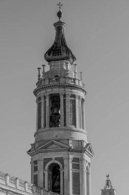 The Basilica of the Holy House is one of the main places of veneration of Mary and one of the most important and visited Marian shrines of the Catholic Church. It is located in Loreto.