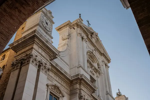 The Basilica of the Holy House is one of the main places of veneration of Mary and one of the most important and visited Marian shrines of the Catholic Church. It is located in Loreto.