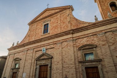 Saint Gregorio Magno ve Margherita Katedrali, San Benedetto del Tronto-Ripatransone-Montalto piskoposluğunun ortak katedrali olan Ascoli Piceno eyaletinin Ripatransone eyaletinin ana tarikat binasıdır.