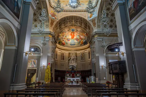 Saint Gregorio Magno ve Margherita Katedrali, San Benedetto del Tronto-Ripatransone-Montalto piskoposluğunun ortak katedrali olan Ascoli Piceno eyaletinin Ripatransone eyaletinin ana tarikat binasıdır.