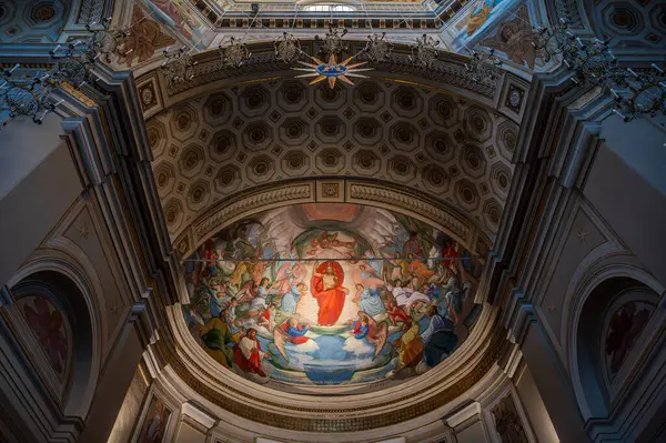 Saint Gregorio Magno ve Margherita Katedrali, San Benedetto del Tronto-Ripatransone-Montalto piskoposluğunun ortak katedrali olan Ascoli Piceno eyaletinin Ripatransone eyaletinin ana tarikat binasıdır.