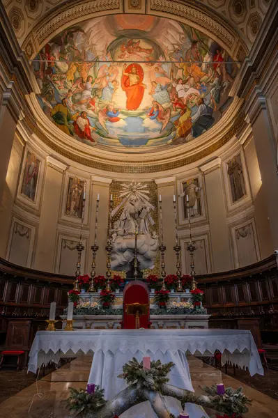 Saint Gregorio Magno ve Margherita Katedrali, San Benedetto del Tronto-Ripatransone-Montalto piskoposluğunun ortak katedrali olan Ascoli Piceno eyaletinin Ripatransone eyaletinin ana tarikat binasıdır.