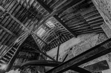 Kilbeggan Damıtımevi, İrlanda 'nın Westmeath eyaletinin Kilbeggan kasabasındaki Brosna Nehri üzerinde yer almaktadır. Şu anda Işın Suntory grubunun bir parçasıdır..