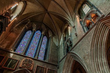 St Patricks Katedrali Dublin 'in en popüler yerlerinden biridir. Katedral, ortaçağ şehri Dublin 'den kalan az sayıdaki binadan biridir..