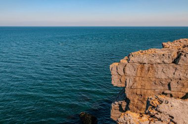 Burren Ulusal Parkı, Burren 'in güneydoğusunda 1673 hektarlık bir devlet arazisinden oluşan İrlanda' da korunan bir alandır..
